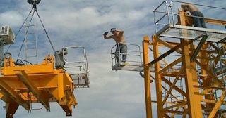 Демонтаж башенного крана в Кирово-чепецке - услуги по демонтажу от Сварной-Крв от 1539 руб.