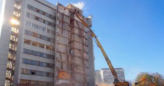 Демонтаж многоэтажного дома Кирово-Чепецк, цена от 3642 руб.