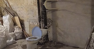 Демонтаж сантехкабины в панельном доме - цена от 1026 рублей | Сварной-Крв